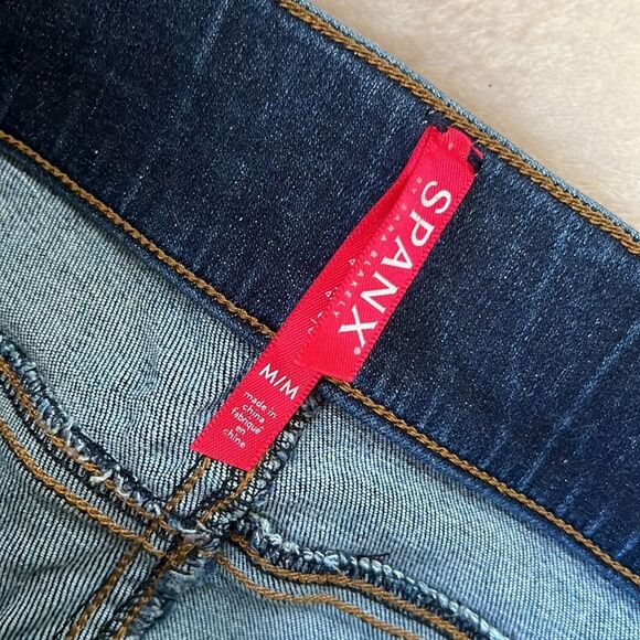 Spanx Sz M Md/Dk Rinse Raw Hem Jegging Control Jeans - Picture 2 of 10